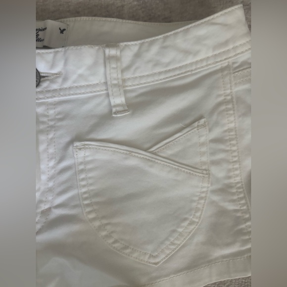 American Eagle Outfitters low rise White Jean Shorts. - Picture 2 of 5
